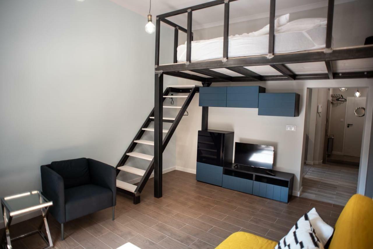 Apartament Antresola Drzewna Apartment Zielona Góra Exterior foto